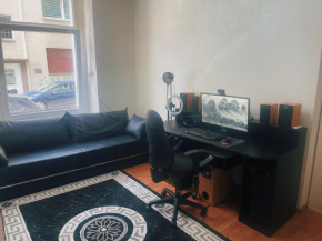 2 Zimmer Wohnung Ideal für Singles und Partner !!!